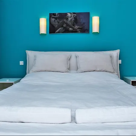 Winners Apartment